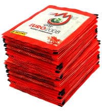 Panini EURO 2008 Stickers - 100 Pochettes (Version Rouge) Panini EURO 2008 Stickers - 100 Pochettes (Version Rouge)
